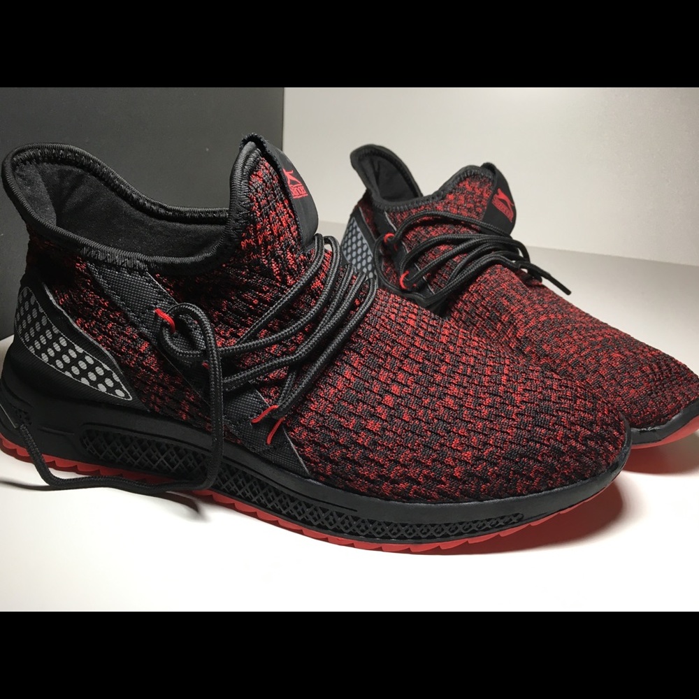 Slazenger,Red and Black,Knit Trainers, Men’s 8, Women’s 9.5, UK 7